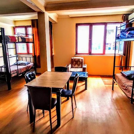 باتومي Masala Hostel المظهر الخارجي الصورة