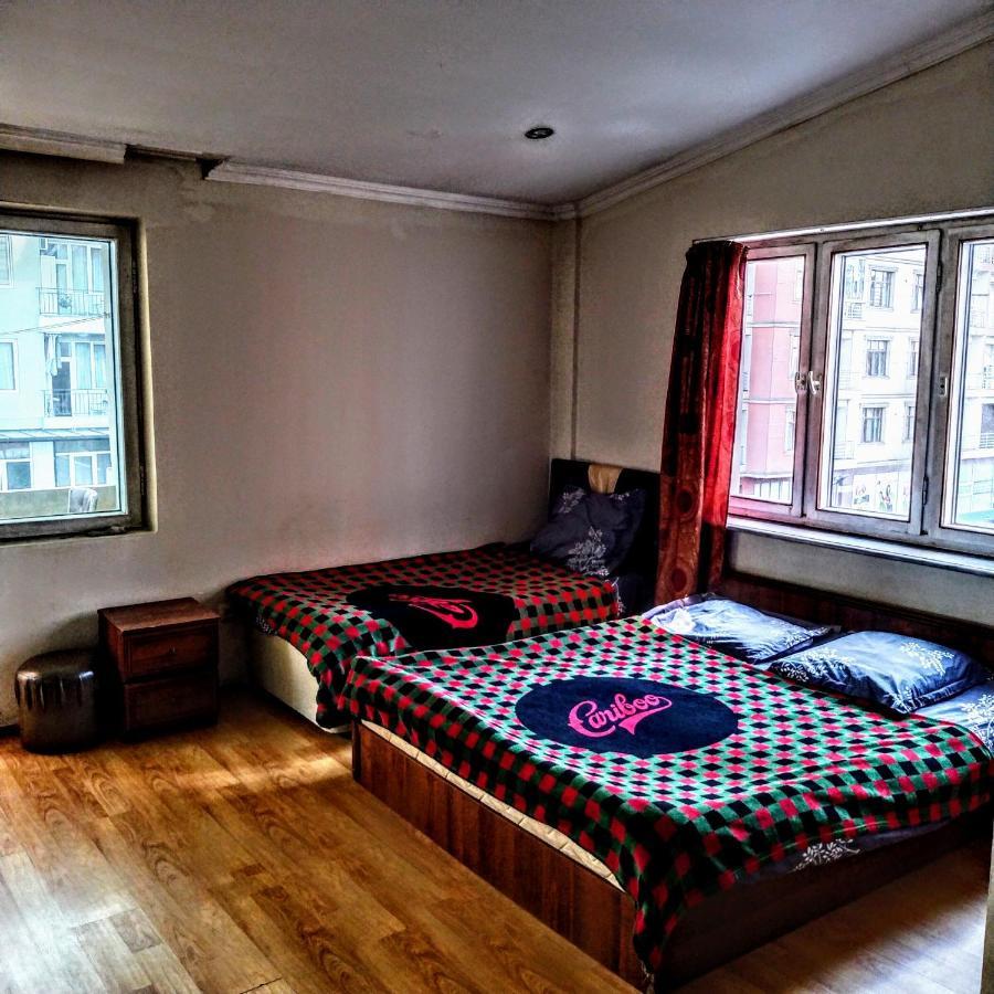 باتومي Masala Hostel المظهر الخارجي الصورة