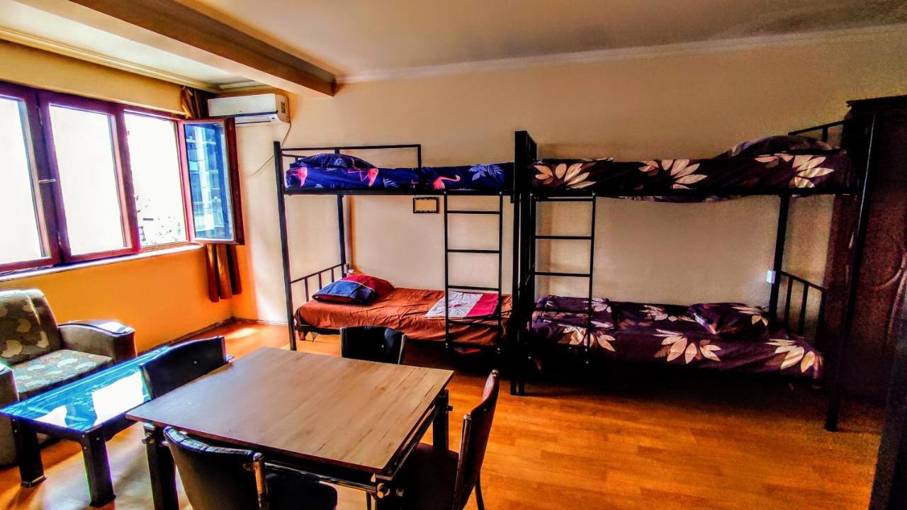 باتومي Masala Hostel المظهر الخارجي الصورة